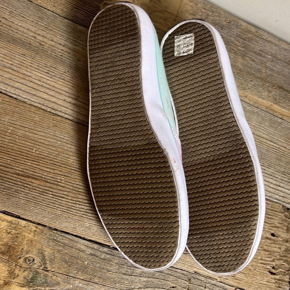 Sperry lagoon tie-dye gym shoes/sneakers. Size 4. EUC. - Picture 5 of 6